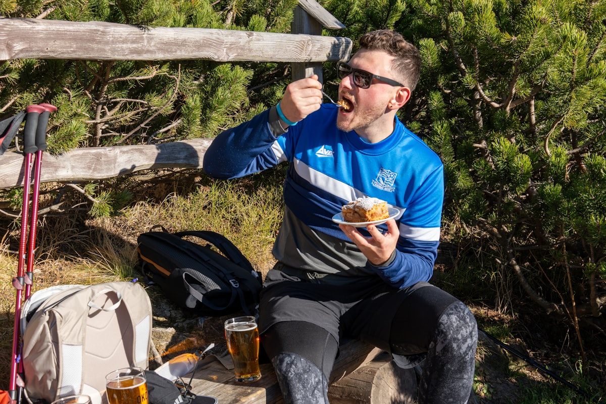 Man preparing healthy meal